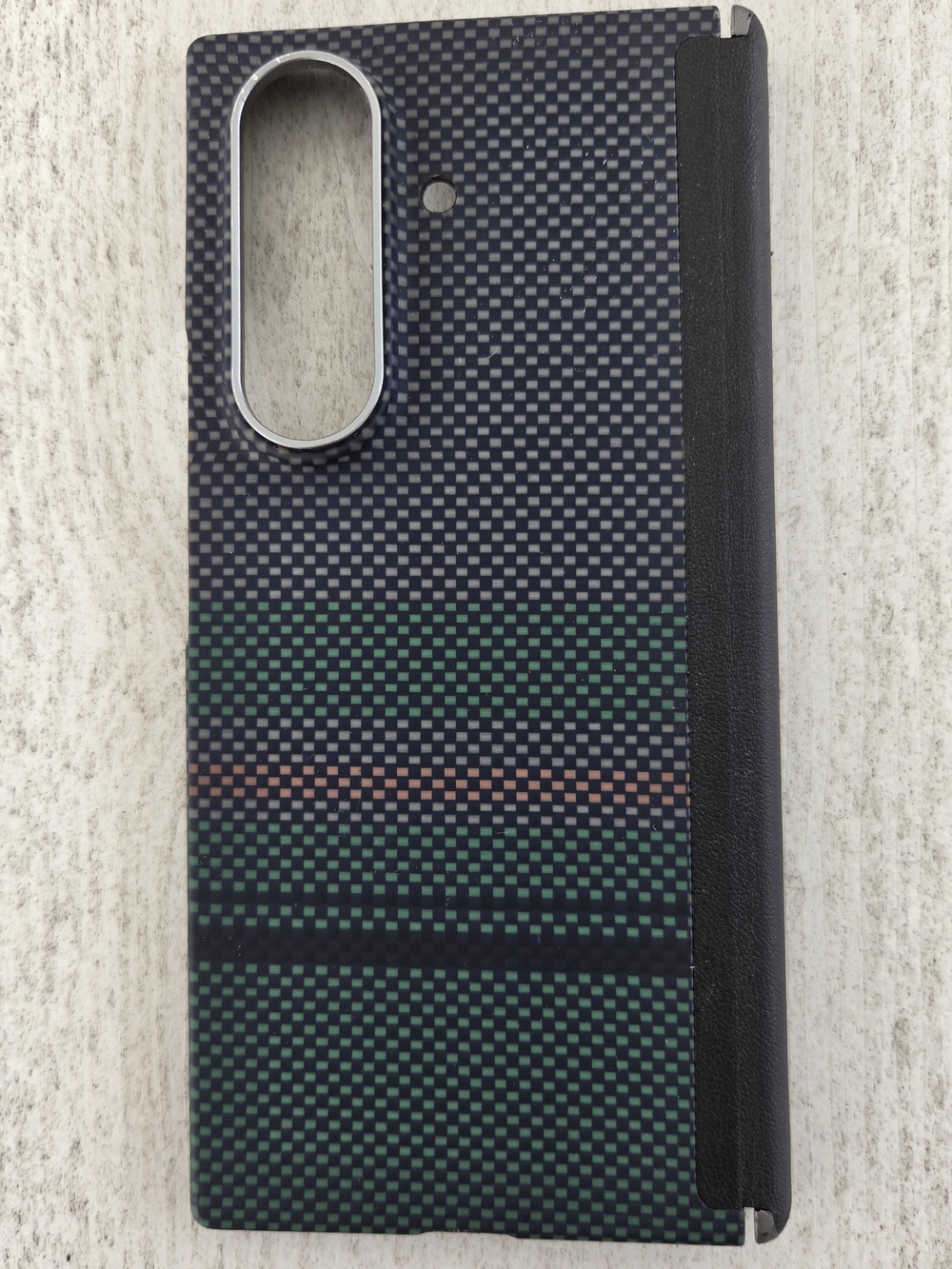 Preowned Samsung Benks ZFold 7 case (Back Cover Only) - Picture 3 of 4